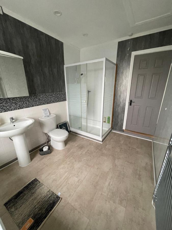 Bentley Place Crewe Exterior photo